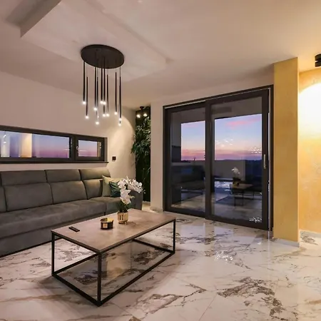 Royal Sands Villa