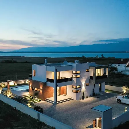 Villa Royal Sands *